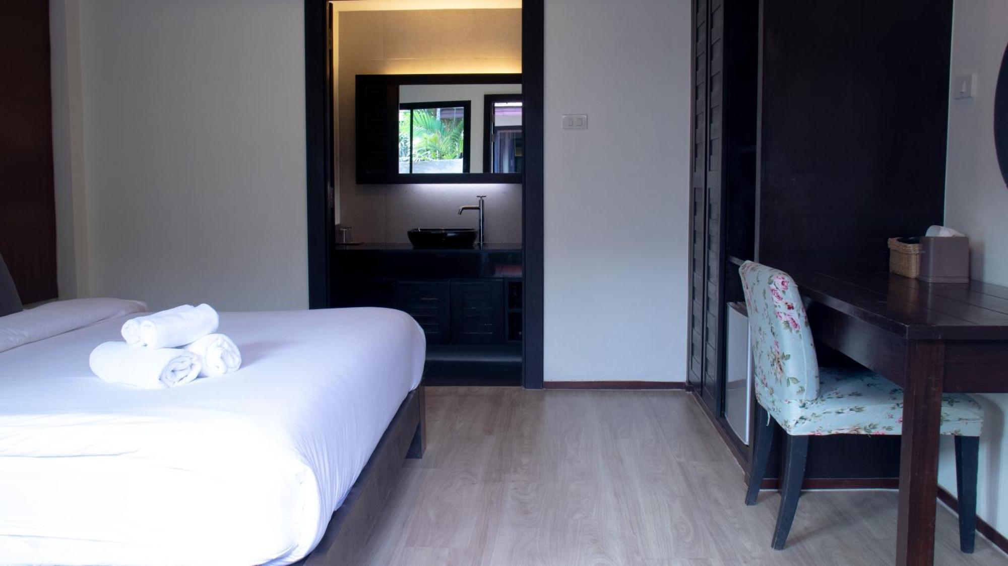 Chidlom Resort Haad Chao Samran Dış mekan fotoğraf