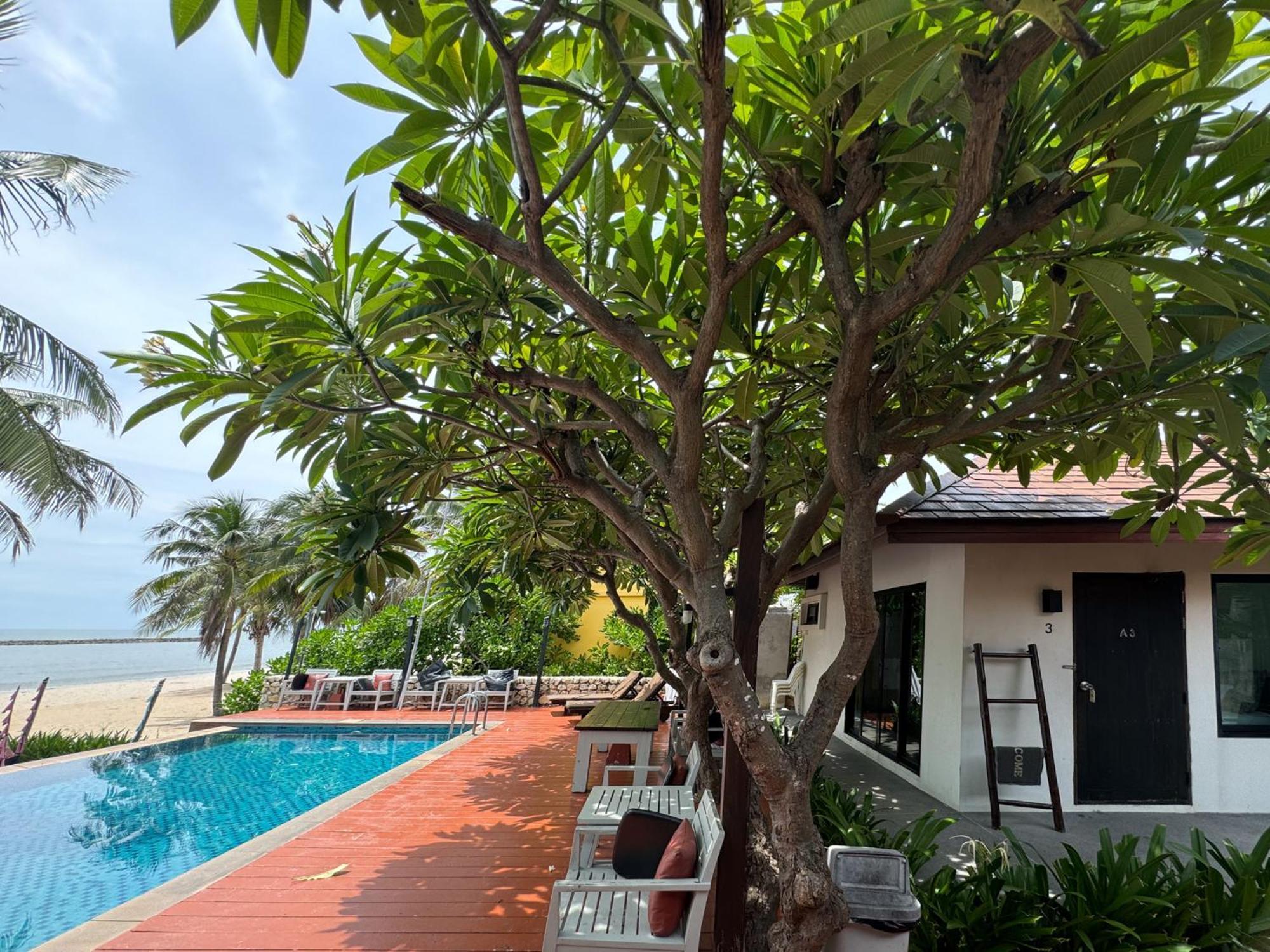 Chidlom Resort Haad Chao Samran Dış mekan fotoğraf